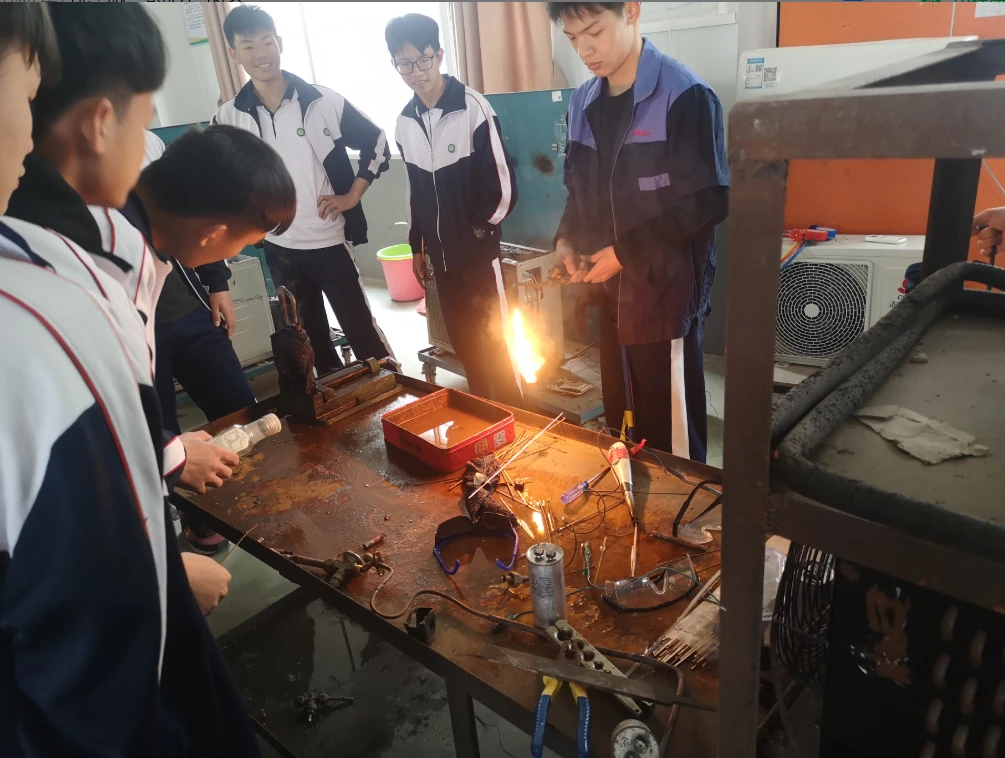 7岁儿童篮球基础训练计划方案_0